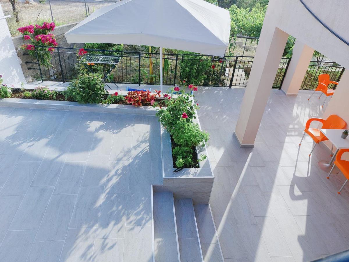 Orange Guest House Dhërmi Εξωτερικό φωτογραφία